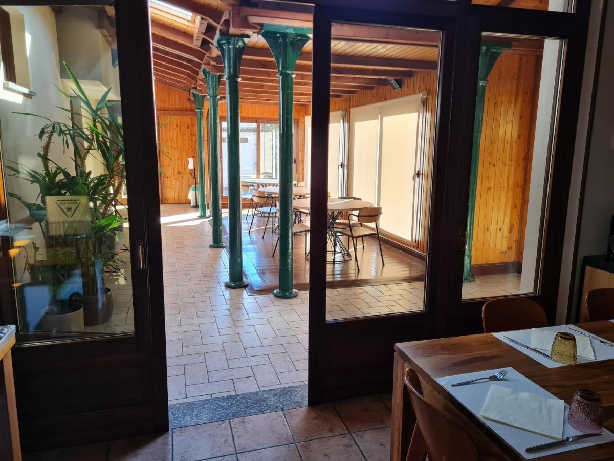Manfredi Ristorante Con Alloggio Romentino Kültér fotó